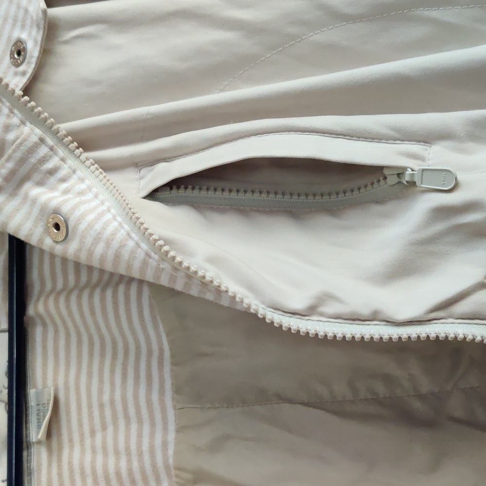 Light Jacket - Picture 4 of 14